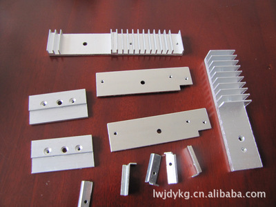 天长市恒兴金属制品厂 专业供应LED电源外壳，品质与服务的双重保障